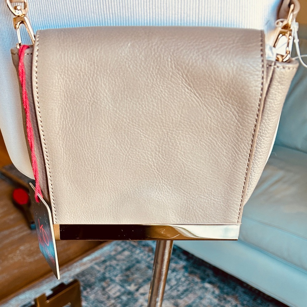 Kelsi Dagger Arielle Taupe Leather Minimalist Crossbody Bag NWOT - Picture 3 of 13